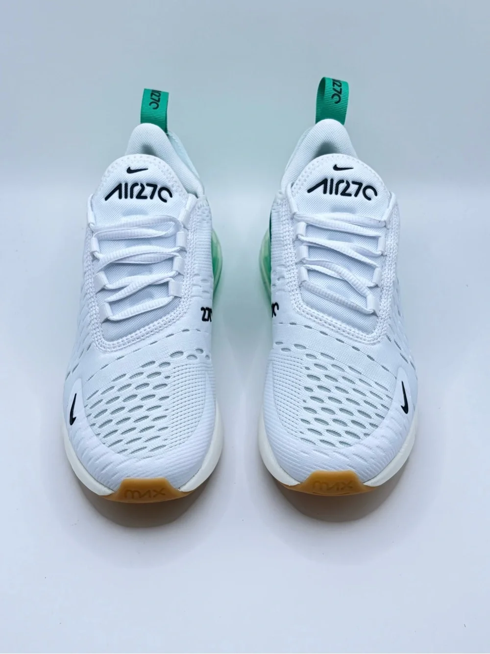 Nike Air Max 270 White and Green Athletic Sneakers NO LID